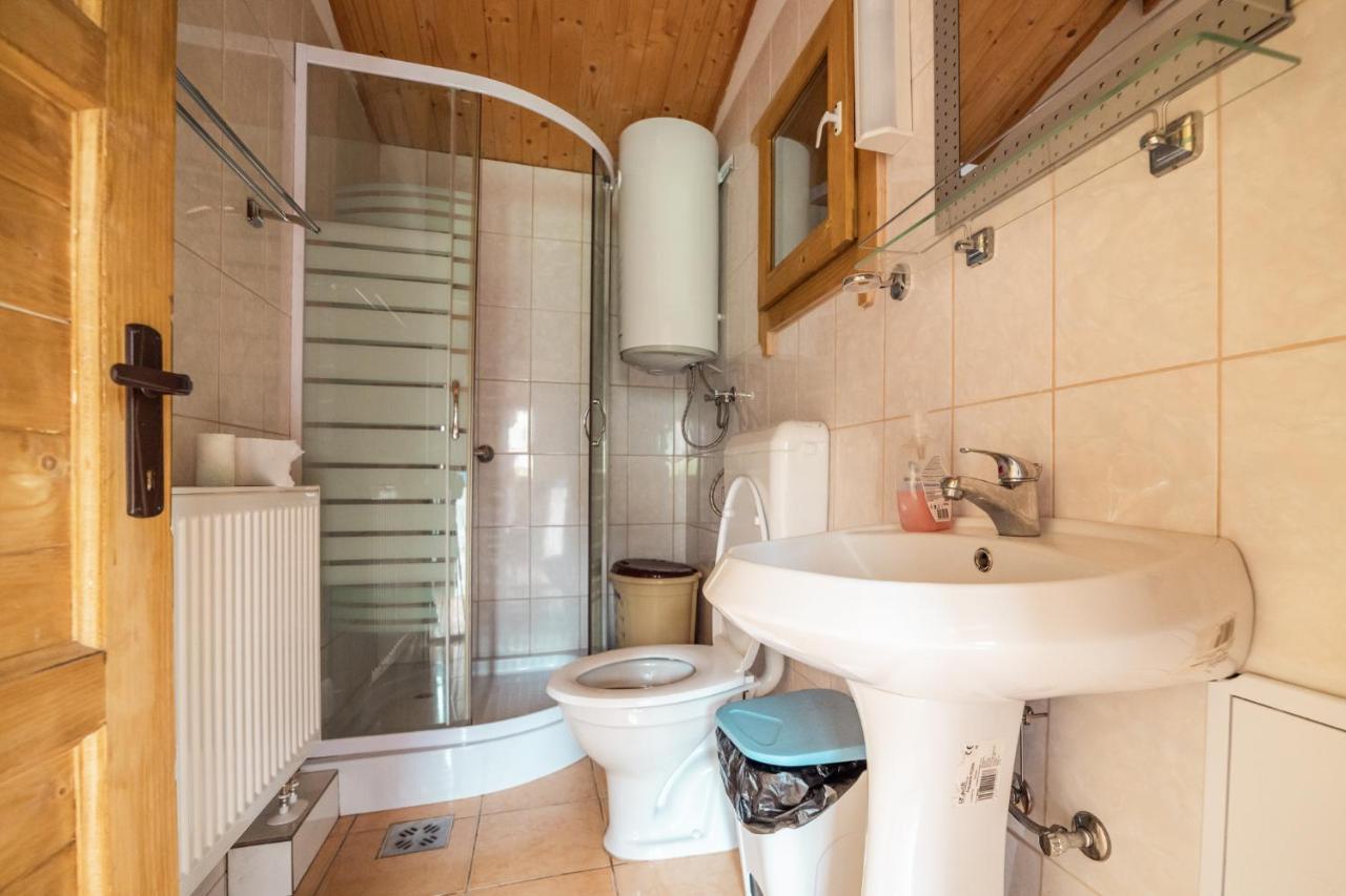 Biotour Camping & Restaurant Ghimeş-Făget Zewnętrze zdjęcie