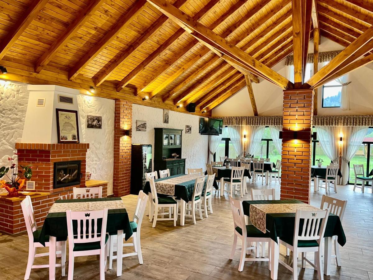 Biotour Camping & Restaurant Ghimeş-Făget Zewnętrze zdjęcie