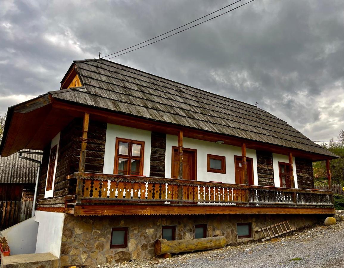 Biotour Camping & Restaurant Ghimeş-Făget Zewnętrze zdjęcie