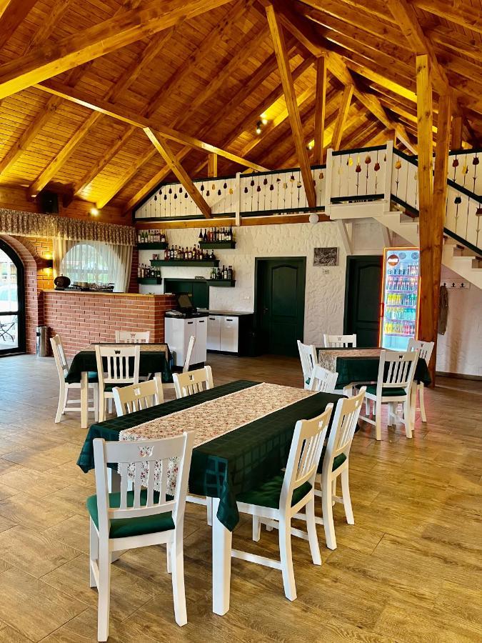Biotour Camping & Restaurant Ghimeş-Făget Zewnętrze zdjęcie