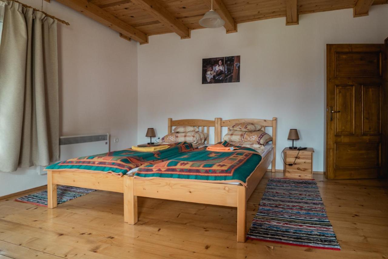 Biotour Camping & Restaurant Ghimeş-Făget Zewnętrze zdjęcie