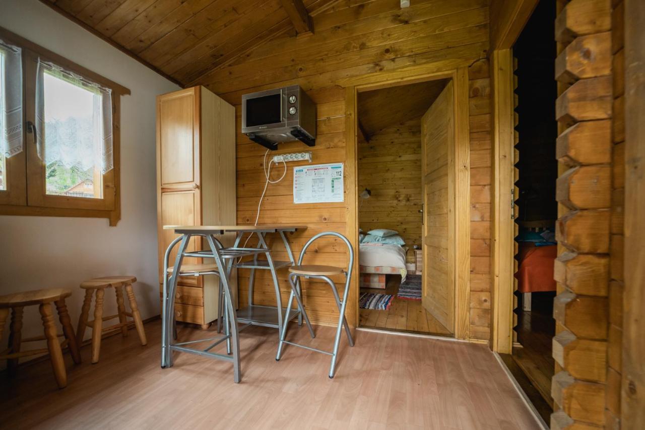 Biotour Camping & Restaurant Ghimeş-Făget Zewnętrze zdjęcie