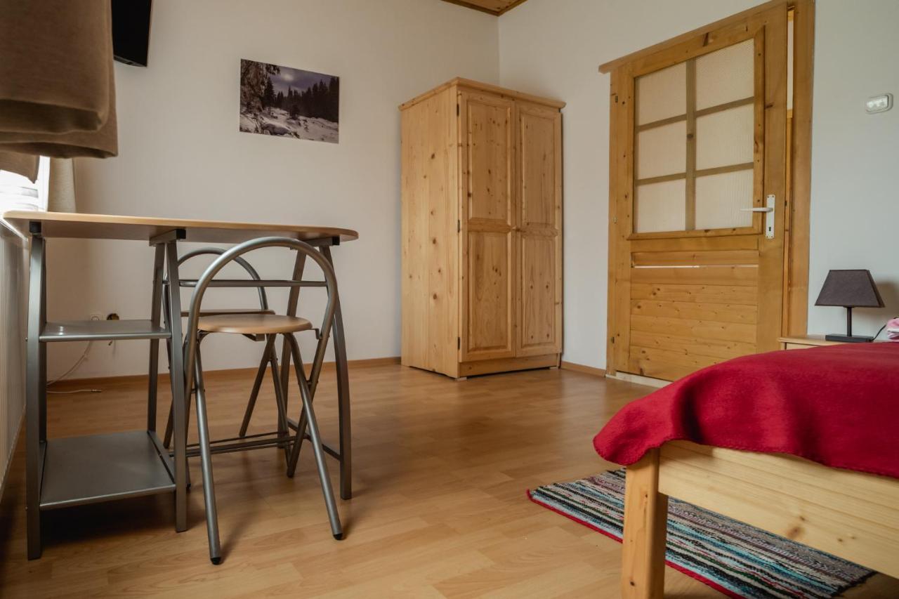 Biotour Camping & Restaurant Ghimeş-Făget Zewnętrze zdjęcie