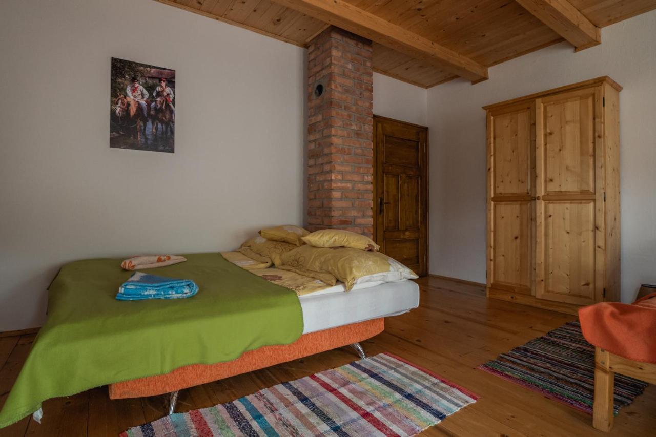 Biotour Camping & Restaurant Ghimeş-Făget Zewnętrze zdjęcie