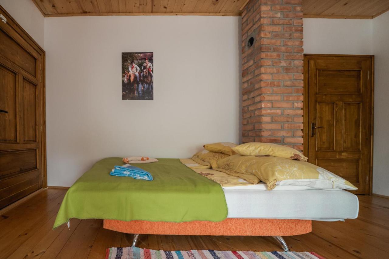 Biotour Camping & Restaurant Ghimeş-Făget Zewnętrze zdjęcie
