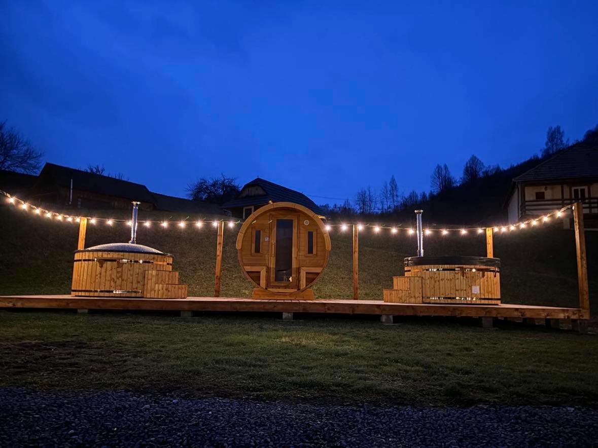 Biotour Camping & Restaurant Ghimeş-Făget Zewnętrze zdjęcie
